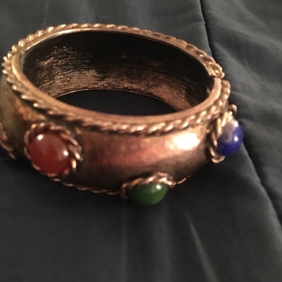 Large Gold Bangle - Picture 2 of 4